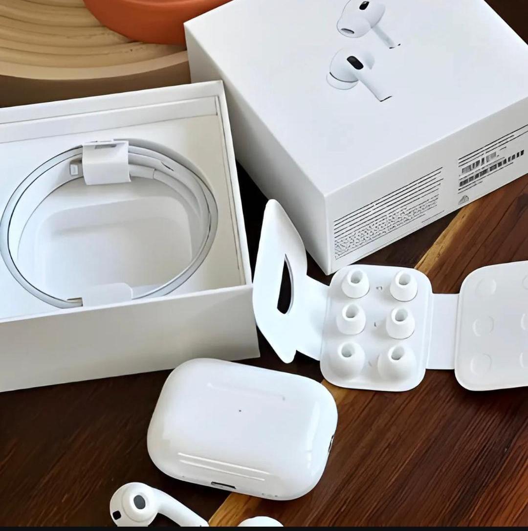 Premium White Bluetooth Earbuds | Long Battery Life & Crystal Clear Sound